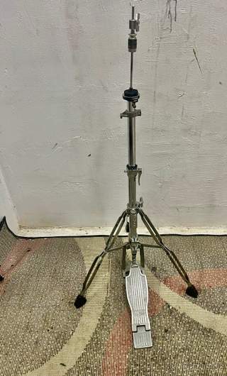 Tama hihat.
