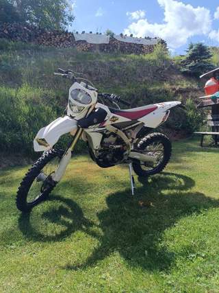 Yamaha yzf 450 nová STK