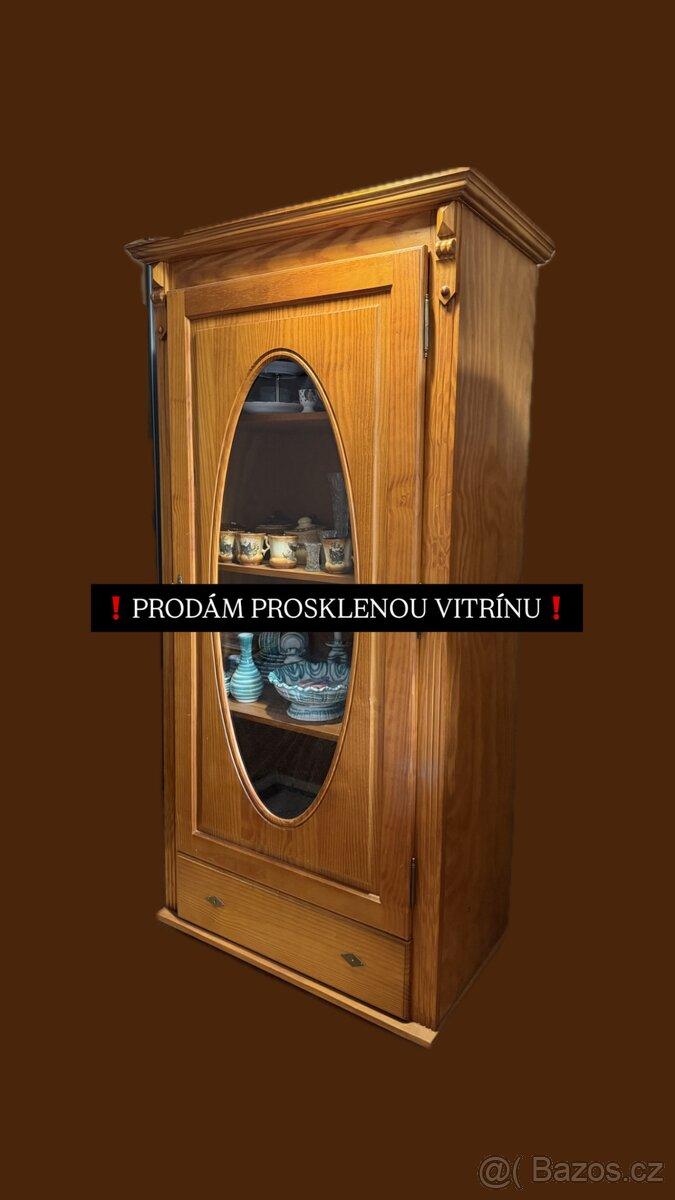 Prosklená vitrína