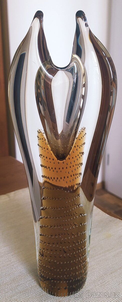 Váza z hutního skla Skrdlovice – 23 cm