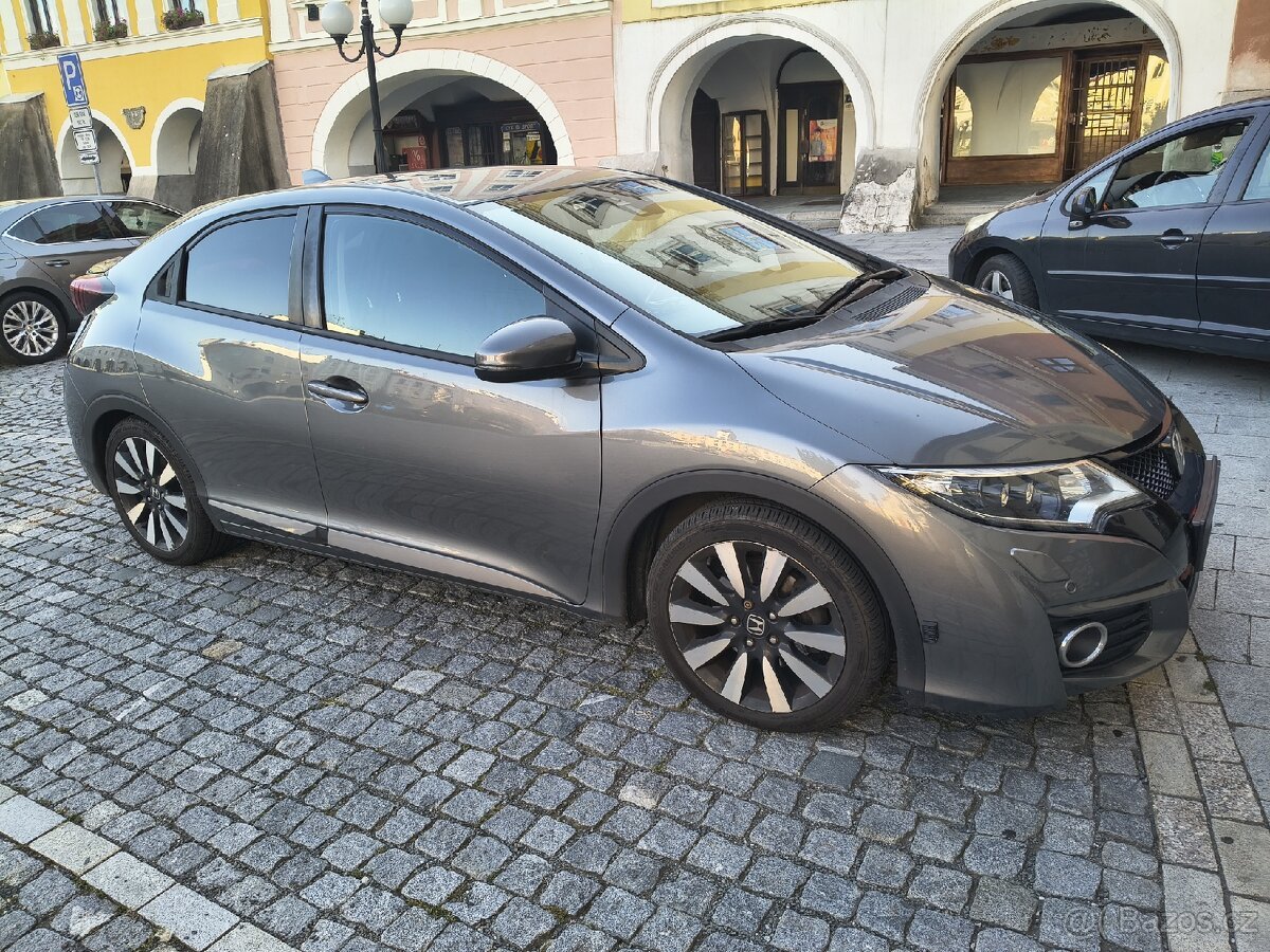 Honda Civic – 2015, 100 km