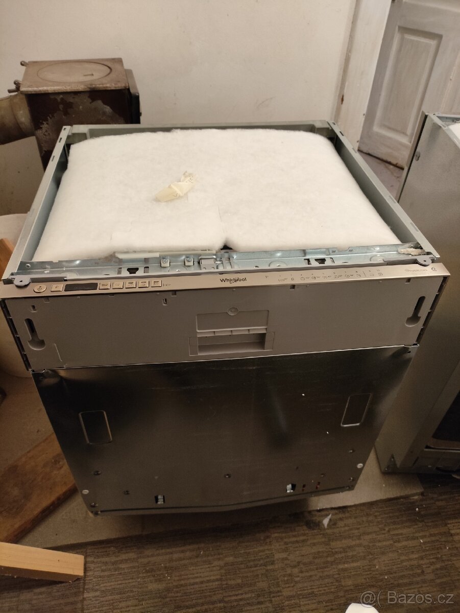 Whirlpool WIO 3O540 PELG - Záruka 6 Měsíců