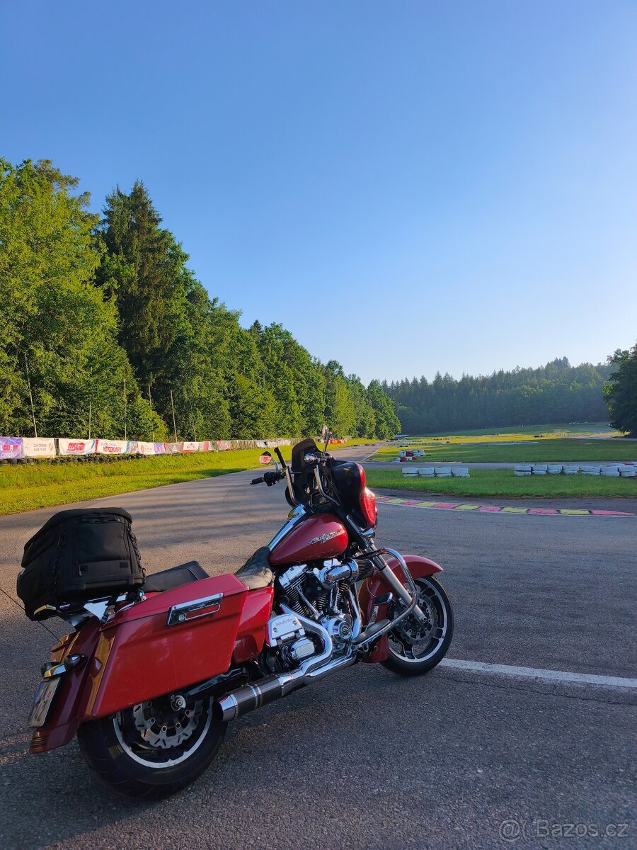 Harley Davidson Street Glide FLHX 2011