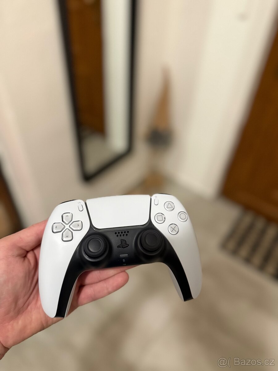 PS5 ovladač (V ZÁRUCE)