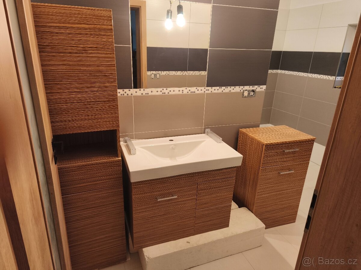 Koupelnový nábytek Zebrano 80 s umyvadlem
