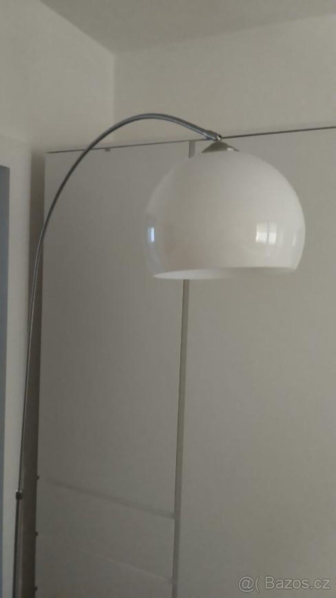OBLOUKOVÁ PODLAHOVÁ VELKÁ LAMPA
