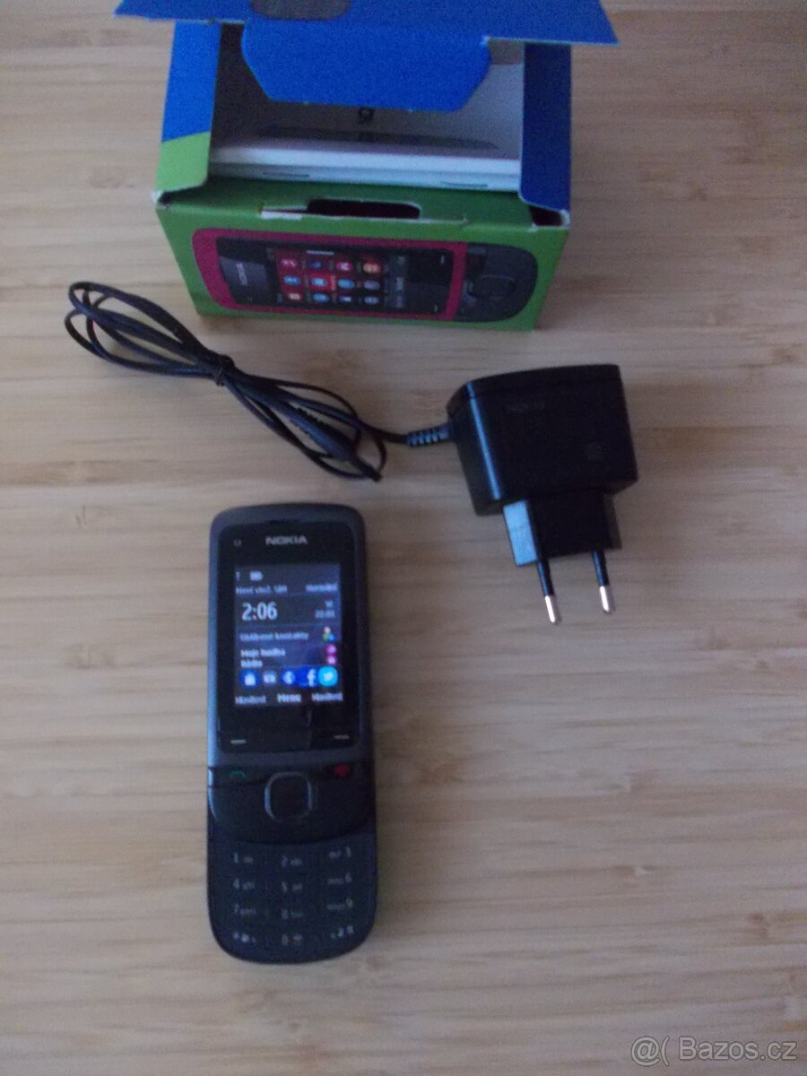 Nokia C2-05 s baterií