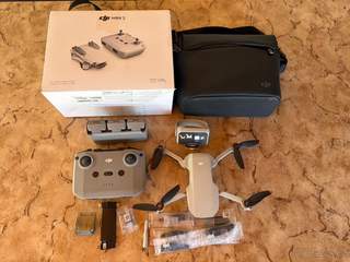 DJI Mini 2 Fly More Combo