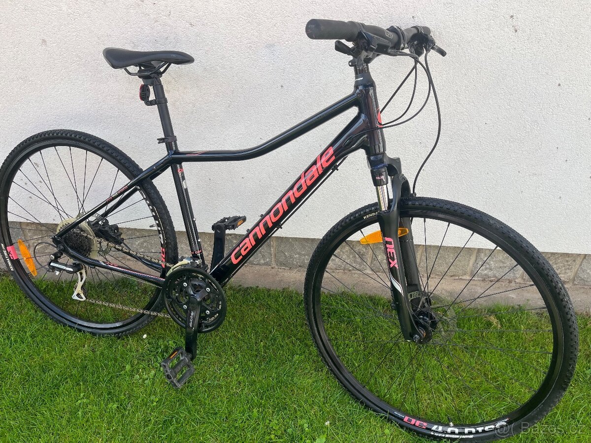 Zánovní CANNONDALE alu ram jako NOVÉ.