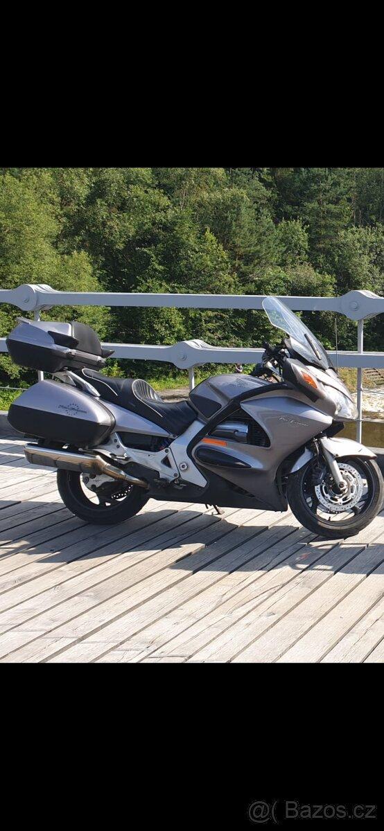 Honda ST1300 Pan European