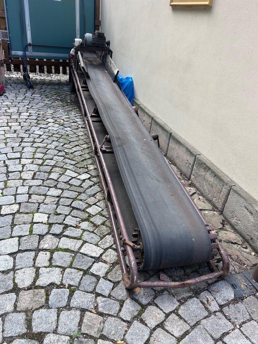 Pásový dopravník