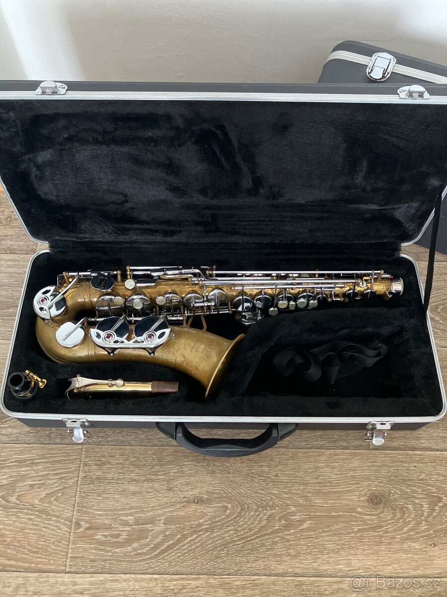 Altový saxofon Amati Super Classic č. 85440