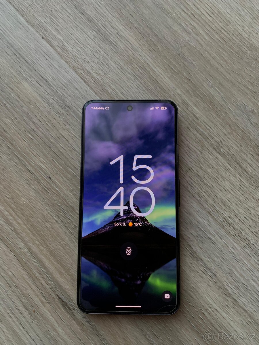 Google Pixel 8 8 GB/128 GB + příslušenství