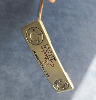Prodám Scotty Cameron Newport 2 putter (Pravá, 34")