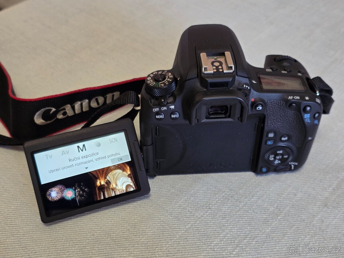 Canon EOS 77D (tělo) – Stav nového, 2x orig. baterie