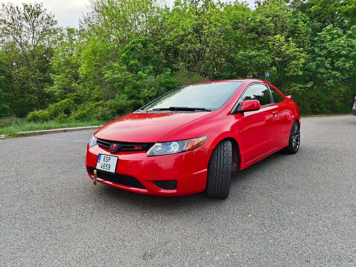 Honda Civic Si FG2 Coupé 2.0 i-VTEC (K20Z3, LSD) – US verze