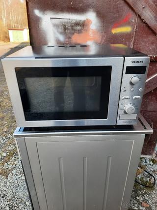 Mikrovlnná trouba Siemens nerez