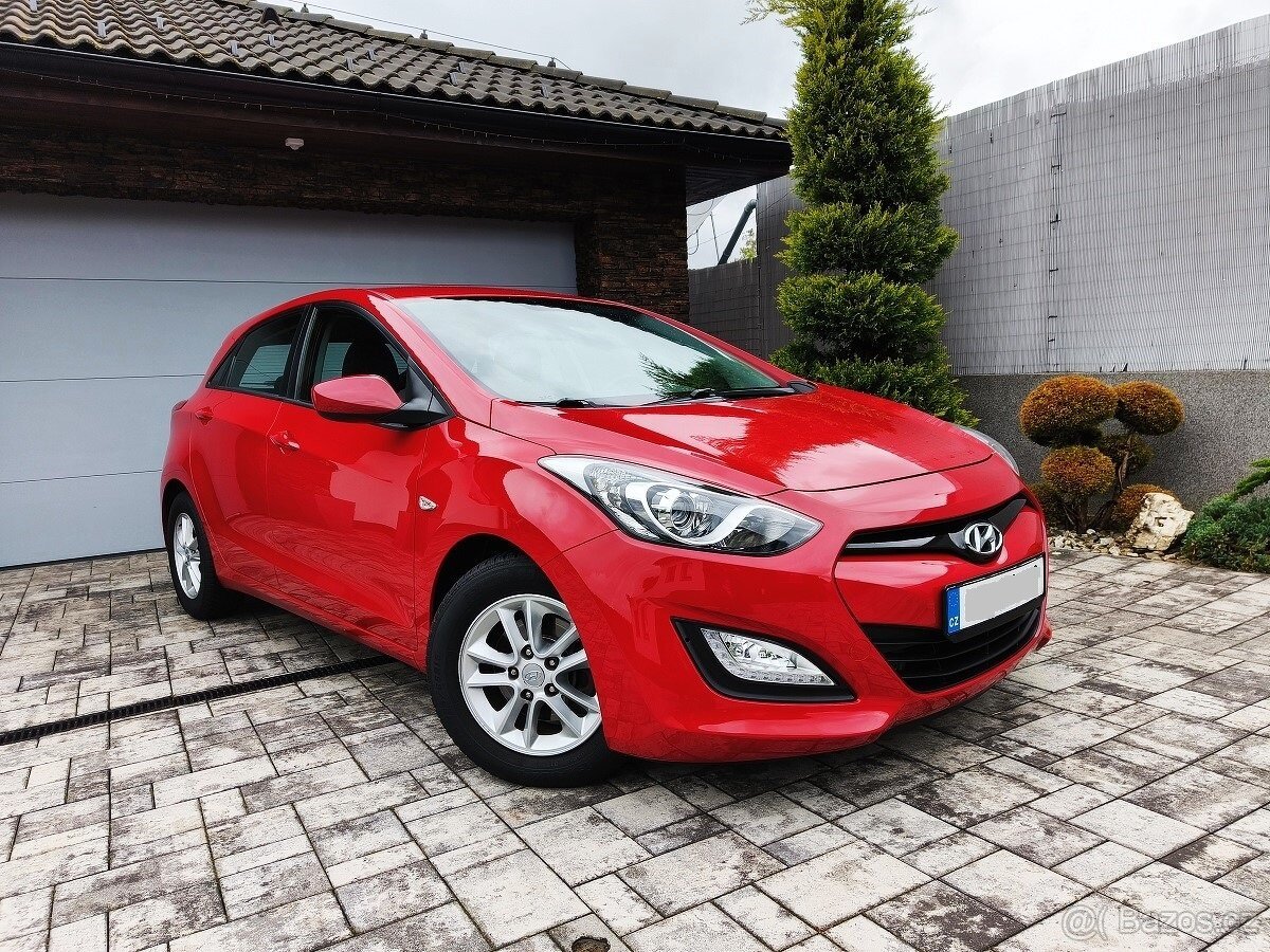 Hyundai i30 1.6 16V - BENZIN - NAJETO JEN 118 TIS.KM