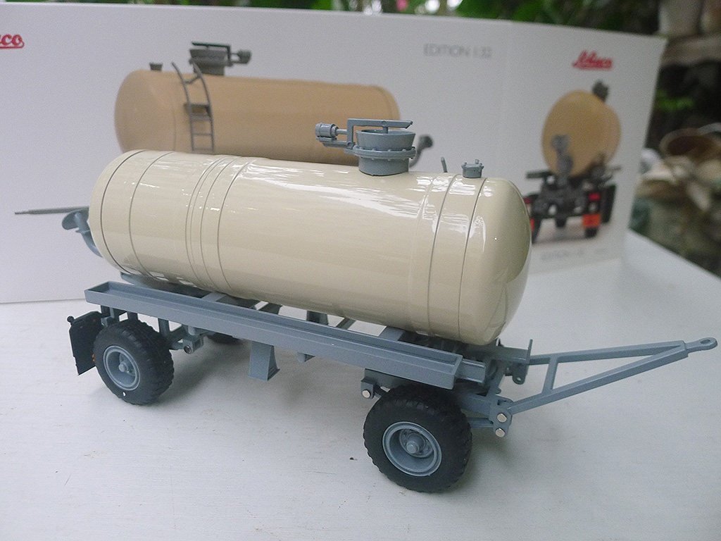 FORTSCHRITT HW80 MĚŘÍTKO 1:32