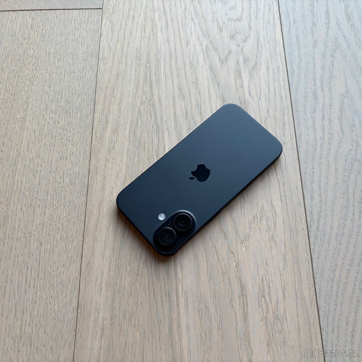 ZÁNOVNÍ APPLE IPHONE 16 128GB ČERNÝ, ZÁRUKA, 100% BATERIE