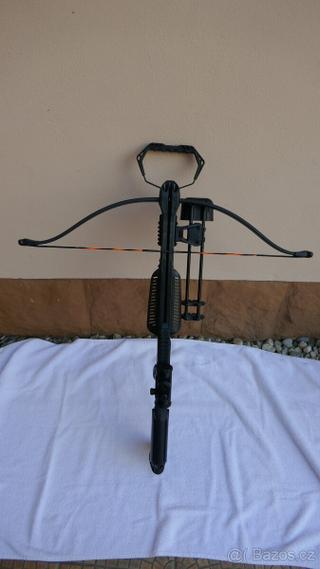 Kuše Barnett Blackcat//165LBS