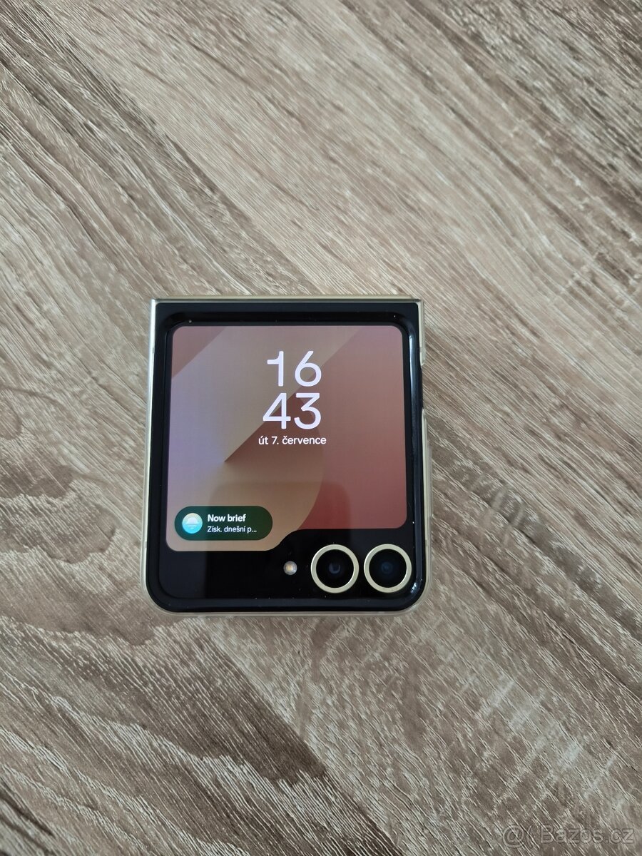 Samsung ZFlip 6