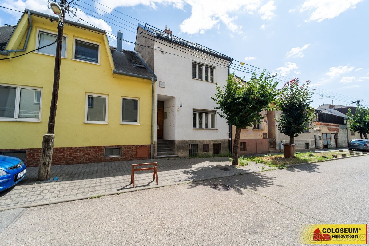 Hodonín, RD 4+1, zahrada, sklep - rodinný dům