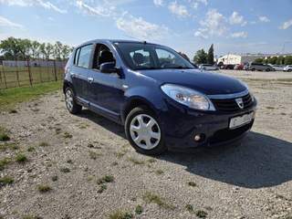 Dacia Sandero – 2009, 180 000 km