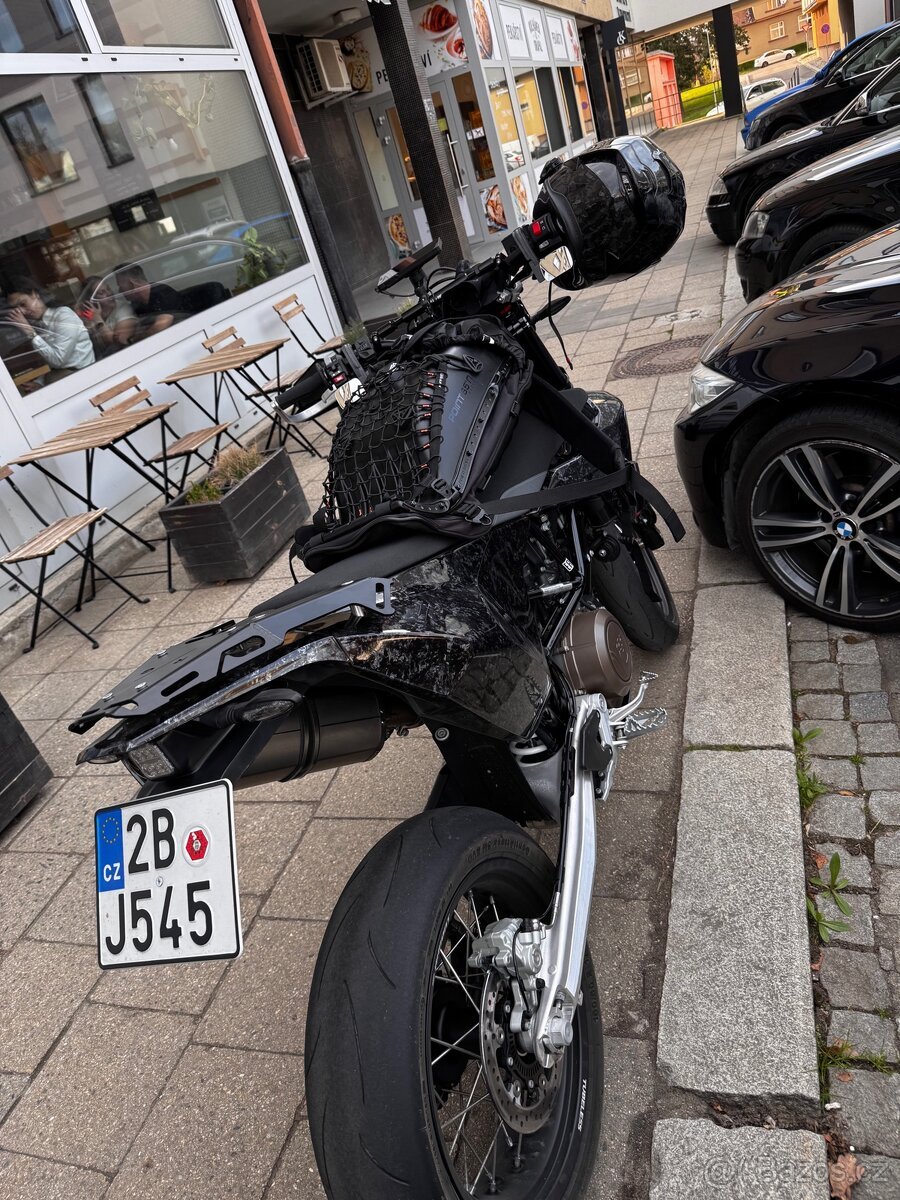 HUSQVARNA 701 SUPERMOTO | WINGS • RADE GARAGE | A2
