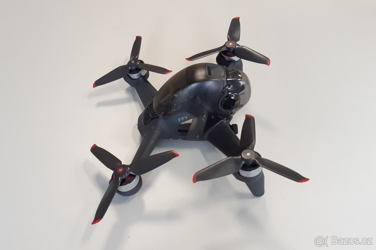 DJI FPV dron