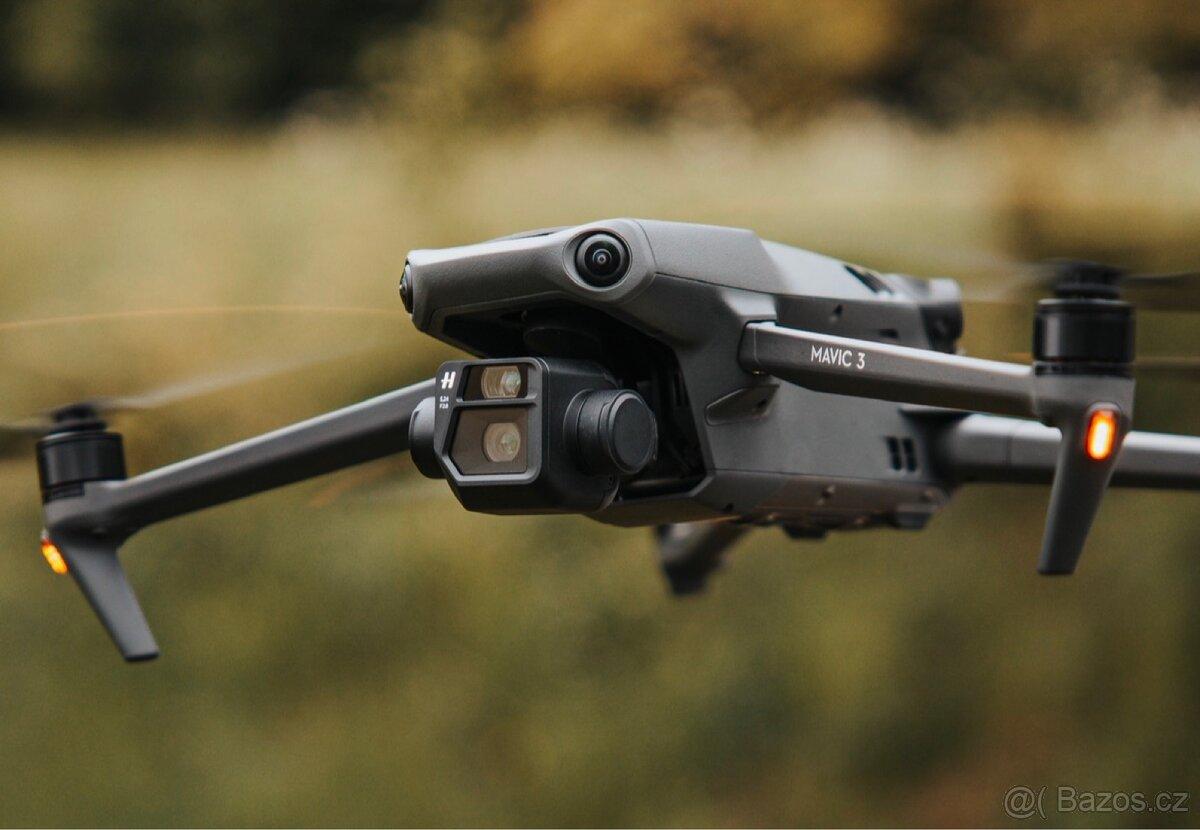 DJI Mavic 3 Fly More Combo + DJI RC