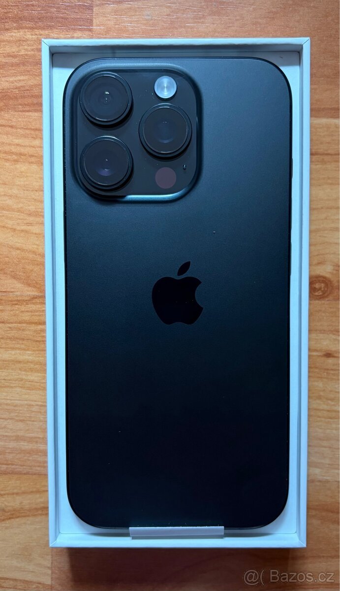 iPhone 16 PRO 256 GB Černý titan