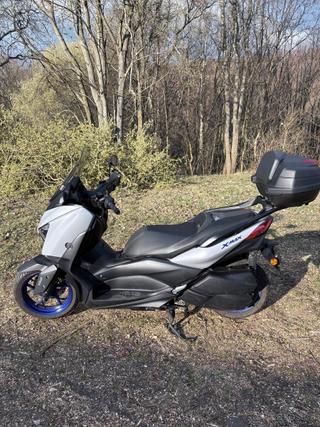 Prodám Yamaha XMAX 300 (2021)