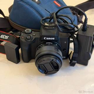 Canon M50 + 15-45mm