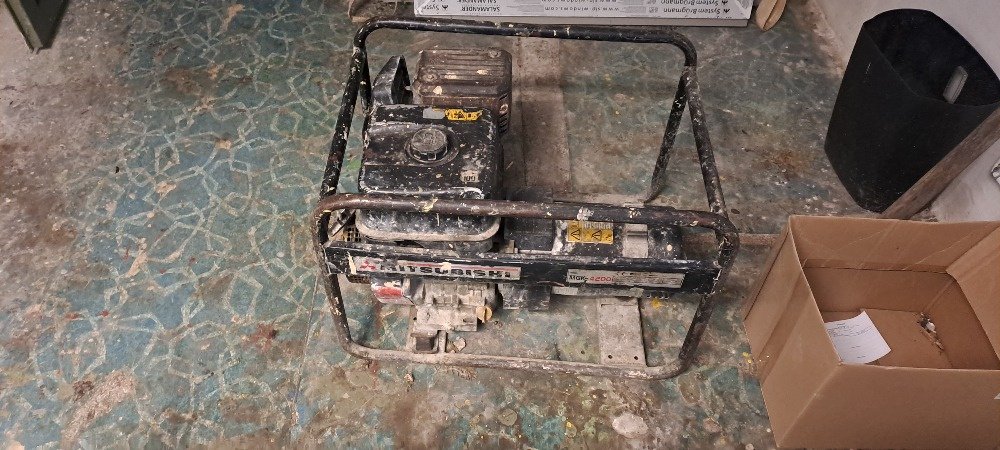 Prodám elektrocentrálu Mitsubishi