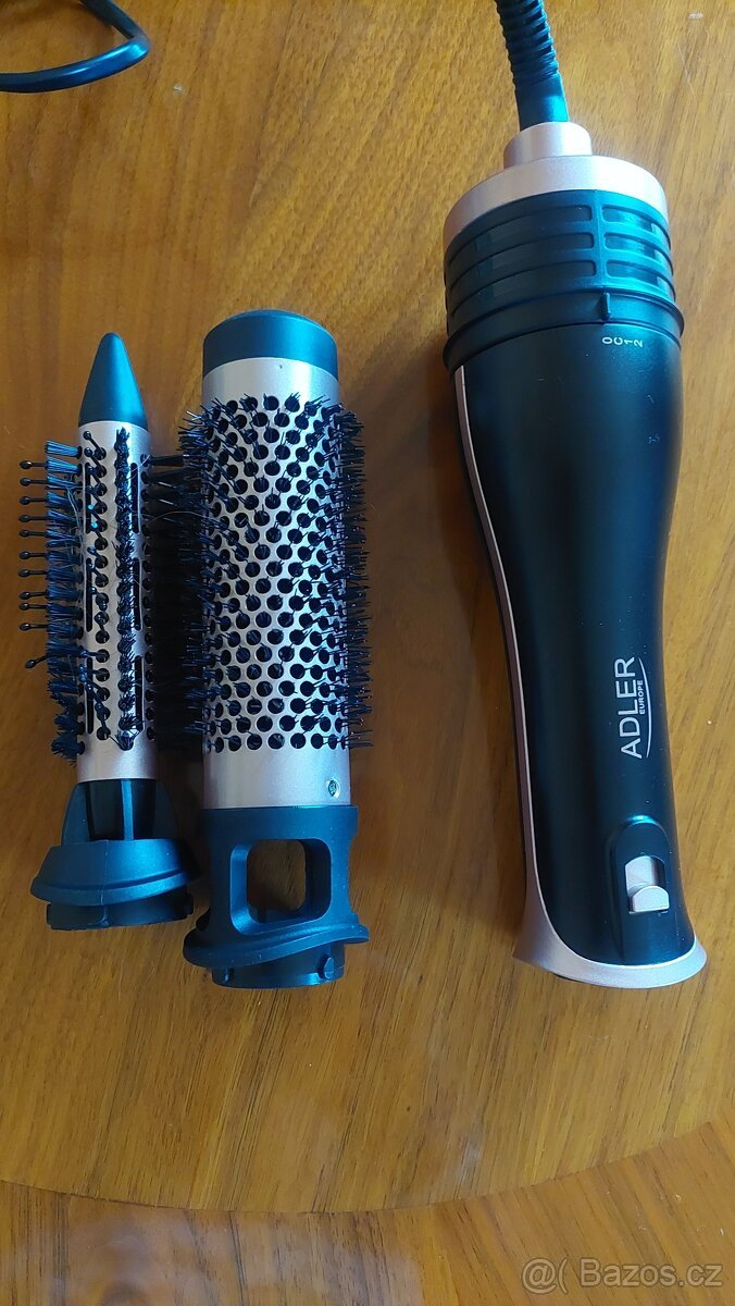Horkovzdušná foukací kulma 1200W