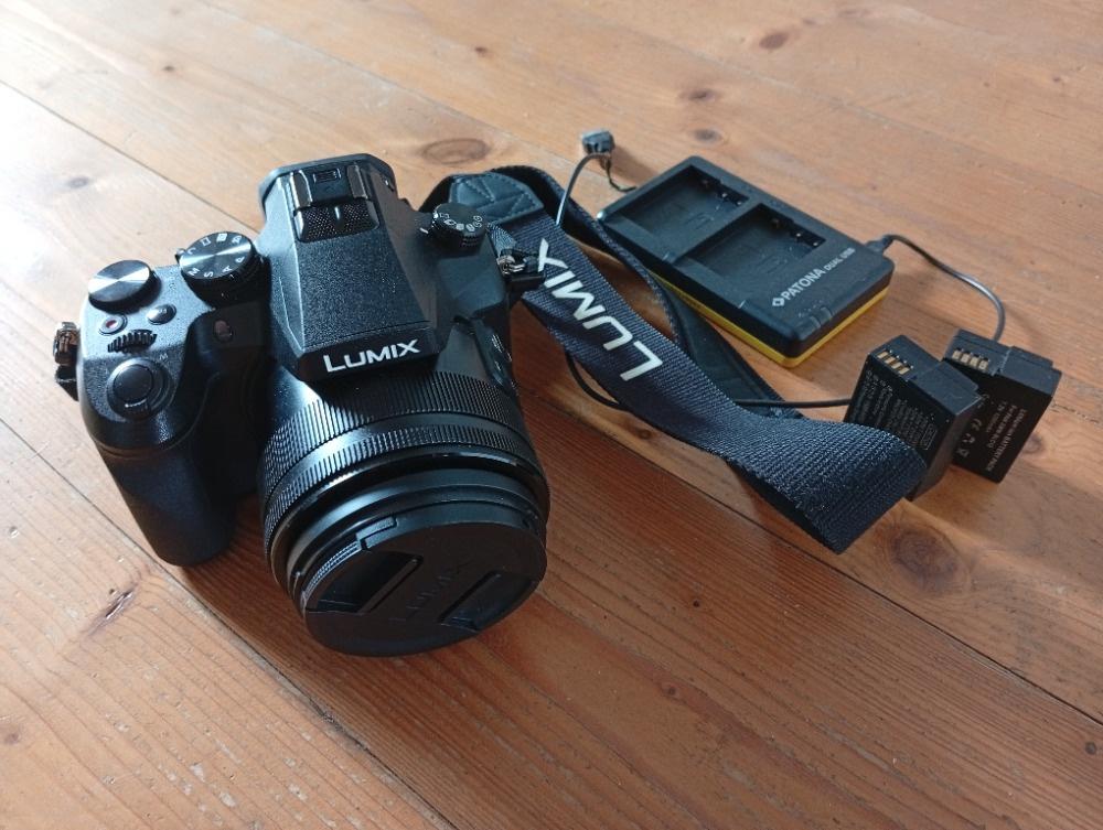 Panasonic Lumix DMC-FZ 2000