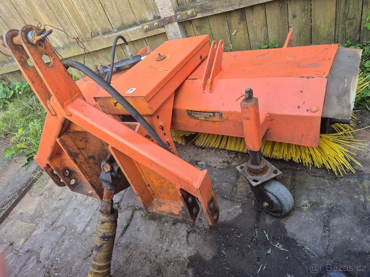 Zametač čelní 130cm na malotraktor