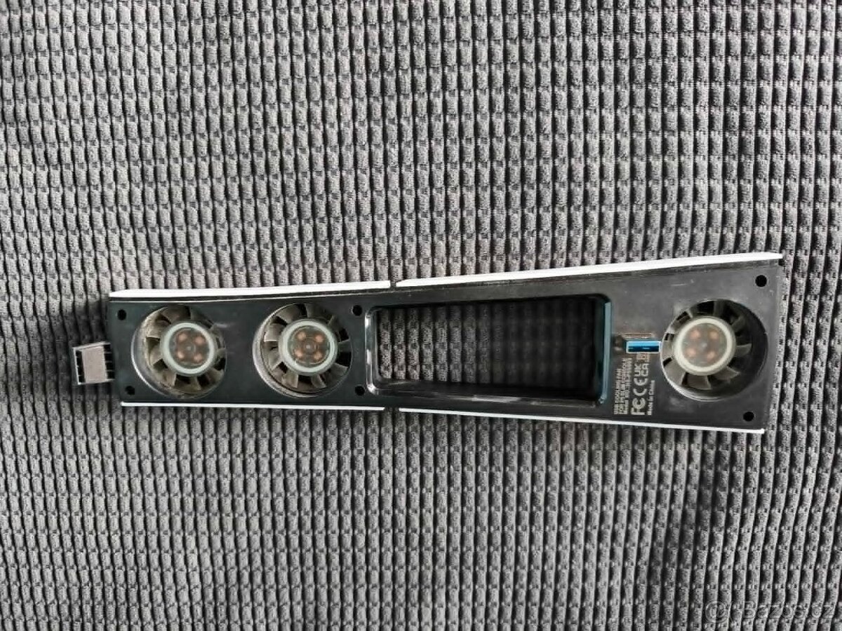 Externí větrák na PS5 slim, CODE HS-P5S003, černý