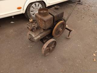 Stabilní motor Agrostroj Prostějov Wikov