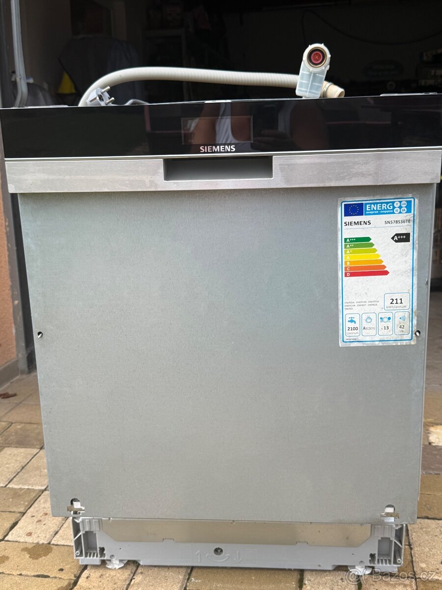 Vestavná myčka Siemens SN578S36TE – plně funkční