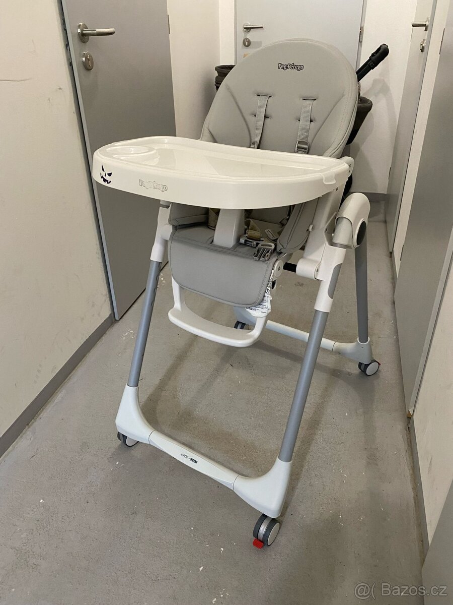 dětskou jídelní židličku Peg Perego
