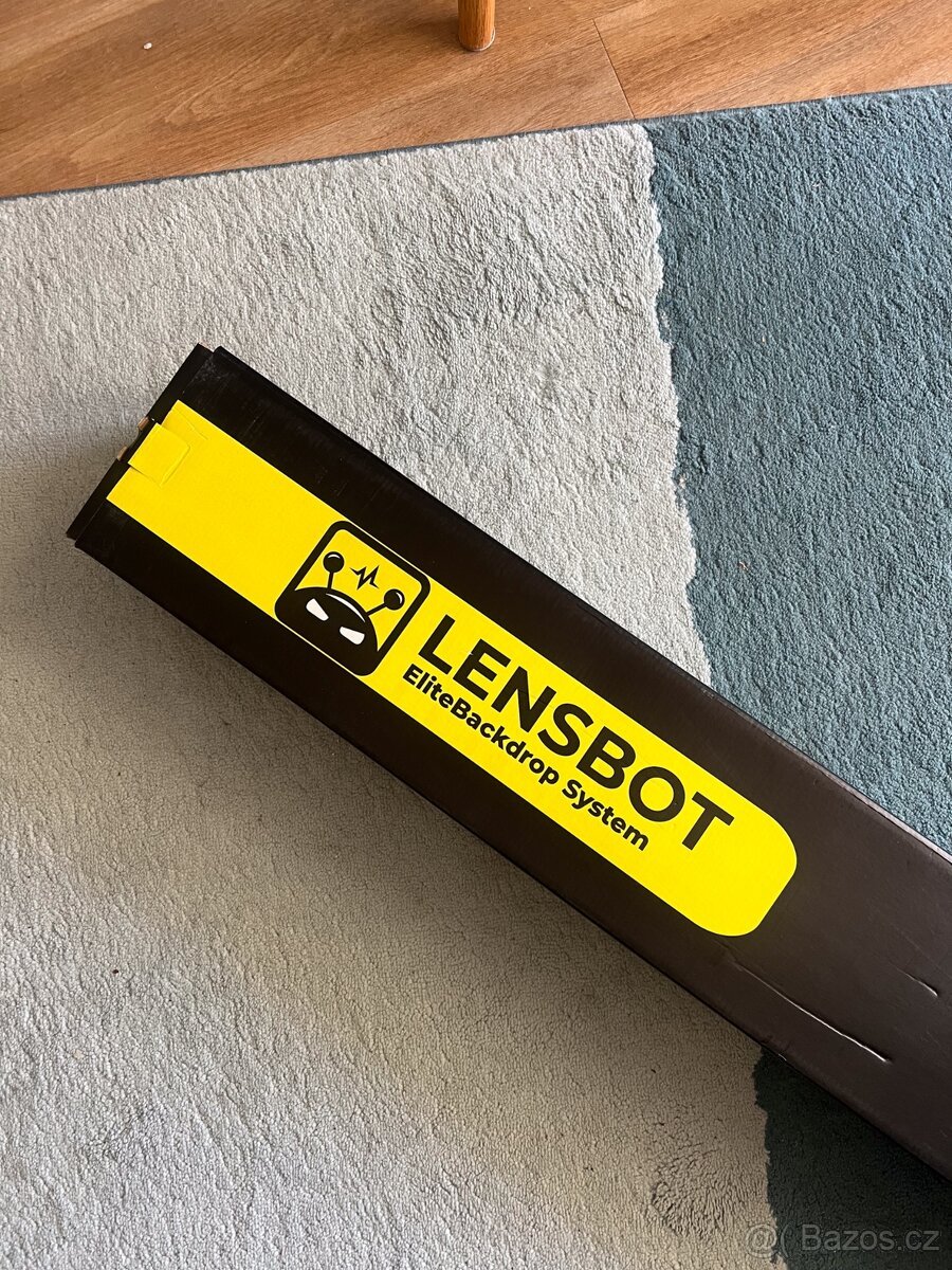 LENSBOT SB-750 konstrukce na fotografické pozadí 3,5 × 3,5 m