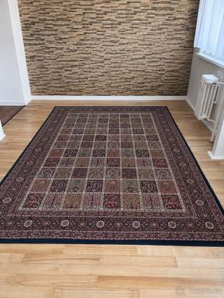 Koberec Kendra 200 × 285 cm – velmi zachovalý