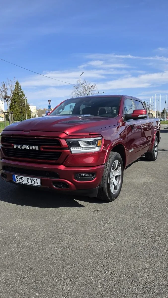 Dodge RAM 1500 4x4 – síla V8 - 5,7L, rok výroby 2023