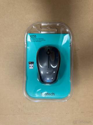 Novou myš Logitech M235