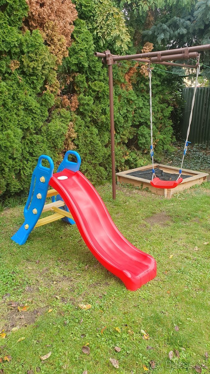 Skluzavka + 2 houpačky