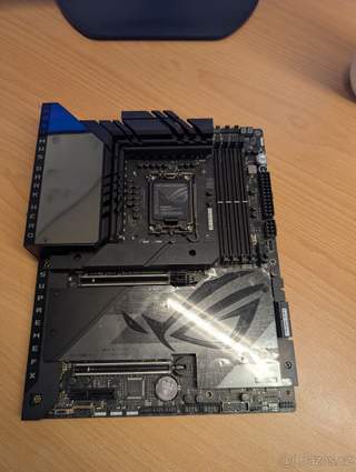 Základní deska ASUS ROG MAXIMUS Z790 DARK HERO