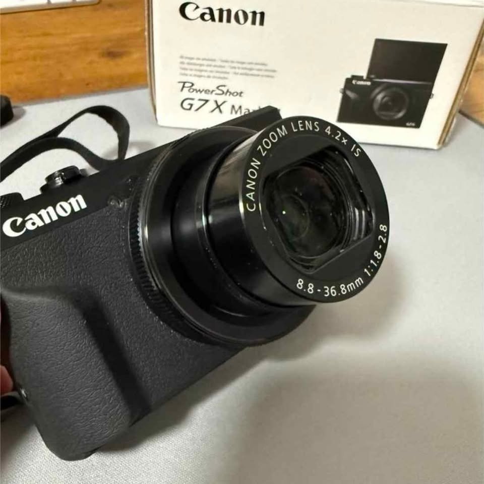 Canon powershot G7X Mark III