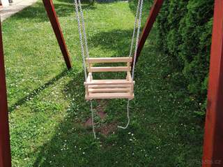 sedačka na houpačku